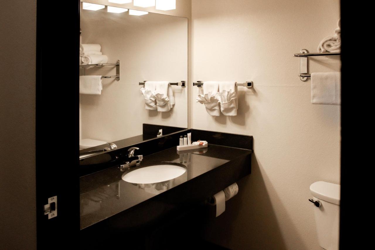 Black Gold Suites Stanley Extérieur photo